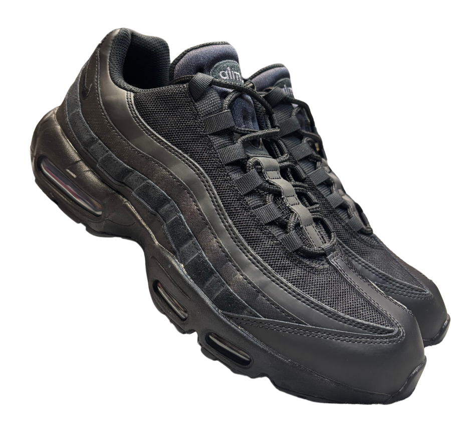 Nike 95 Triple Black Essential (Uk10.5)