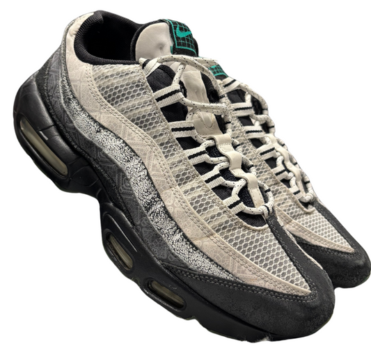 Nike 95 Day Of The Dead  2019 (Uk8)